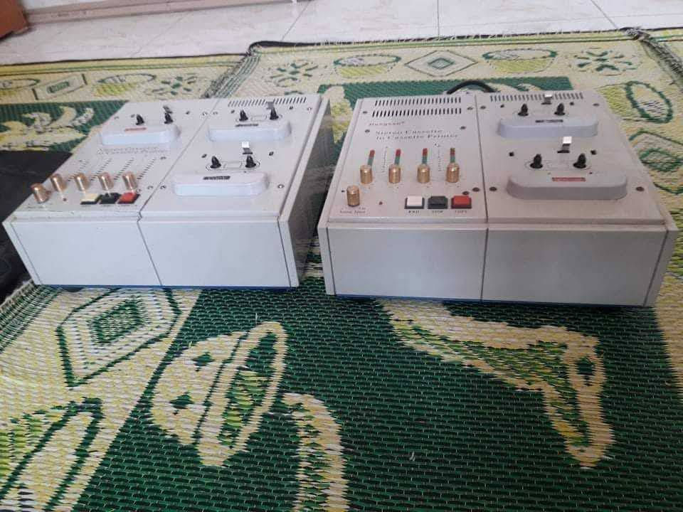 اخوان غراض للبيع سستم ياباني اصلي مع زوج سماعات ارتفاعهن متر و أجهزة استنساخ كاسيت عدد 2 ومحوله ابيعهن شلع بسعر مناسب واذا مفرد كلشي بسعرة التواصل على الماسنجر مفتوح


**إذا كنت صاحب هذا الإعلان وتريد حذفه لأي سبب، رجاءا أرسل رسالة إلى الدعم الفني**