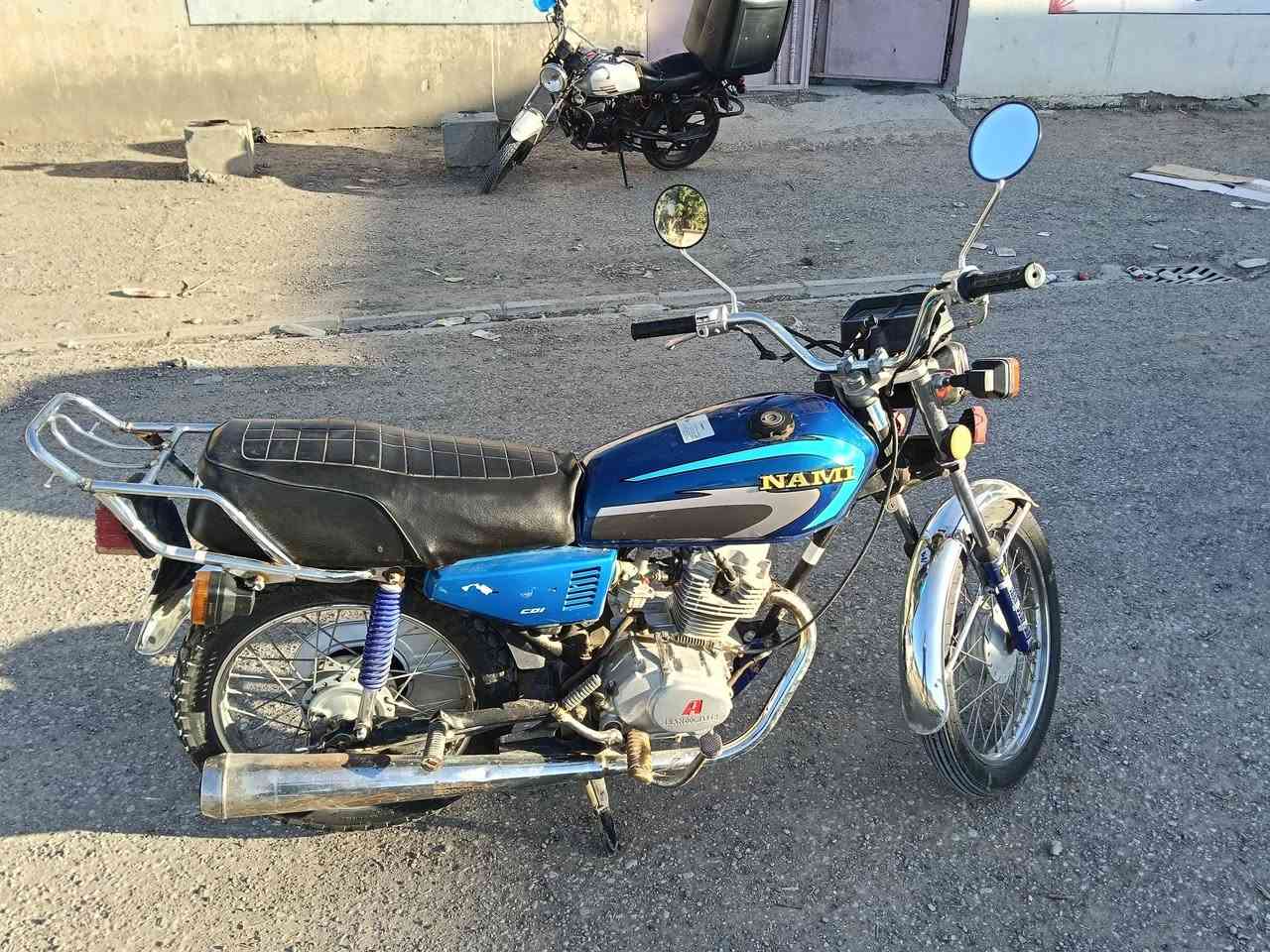 سلام عليكم دراجة شلامجة 18اوراق اصولي كوت انوار الصدر السعر 650 ***********
