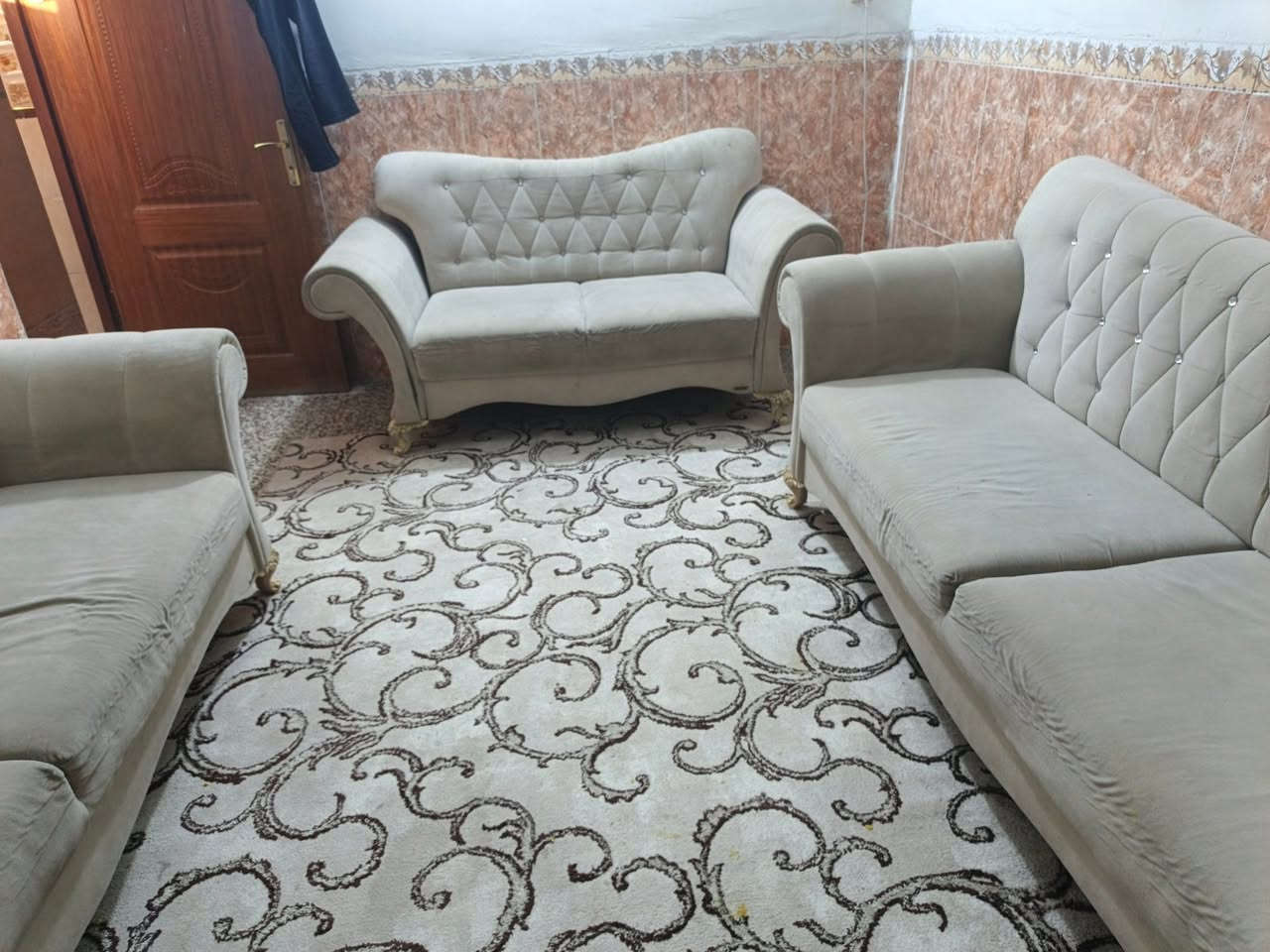 السلام عليكم تخم كامل سريري مع ديوان كامل ٣٥٠الف


**إذا كنت صاحب هذا الإعلان وتريد حذفه لأي سبب، رجاءا أرسل رسالة إلى الدعم الفني**