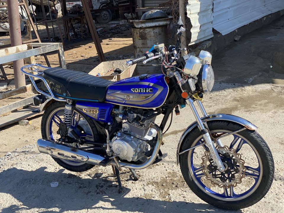 دراجه سيفان 5كير  محرك200موديل 25اوراق سكنر للبيع السعر 700وبيها مجال مكان الدراجه ديوانيه قضاء الشاميه للستفسار الاتصال برقم(***********)
