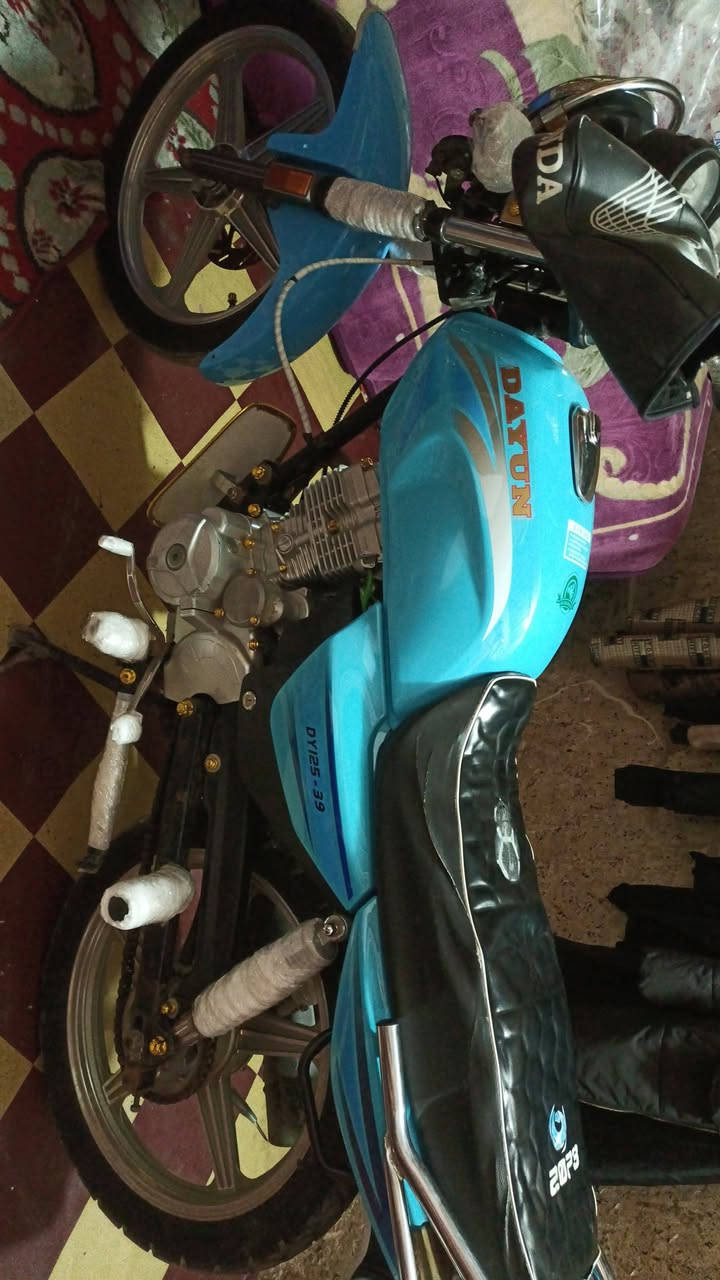 دراجه دايون موديل 20 مكفوله كلهه مكان كربلاء حي الغدير اوراق مكتب حسين  *********** سعر 1100وبيهه مجال
