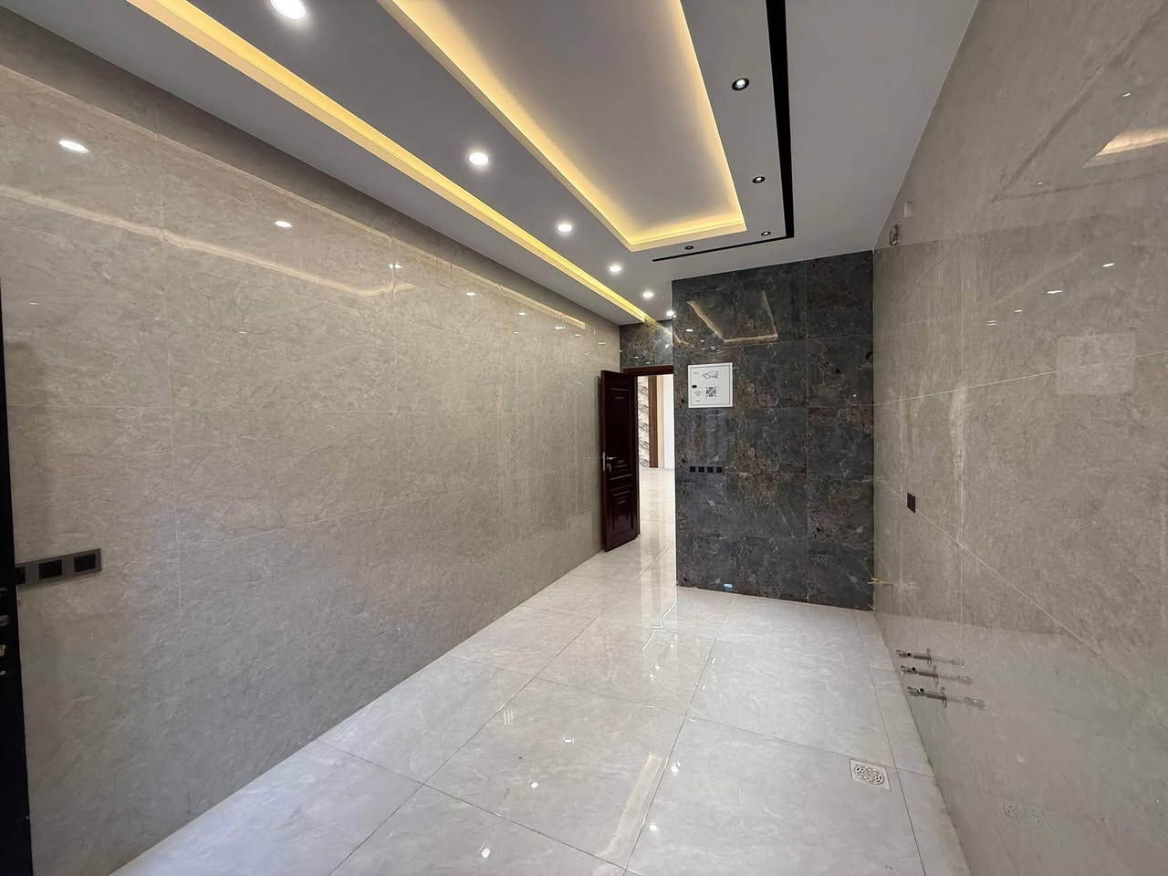 VIP 

‏‎‏‎دار  للبيع او المراوس النجف الاشرف
حي الامير
مساحه الدار  ٢٤٠ م 
شارع ١٢ موقع ممتاز 
طابقين بناء جديد vip
قرب مطعم بوراتي

للاستفسار مراجعة مكتب الدر او إلاتصال ع الارقام المذكورة 

***********ابو عباس الجليحاوي 
يتوفر واتساب 

***********حسين الاعسم 
يتوفر واتساب 

#نستقبل_عروظكم_العقارية_في_كافة_احياء_النجف_الاشرف_اهلاً_وسهلاً.  #followersreelsfypシ゚viralシfypシ゚viralシalシ #fypシ゚ #النجف النجف, العراق
