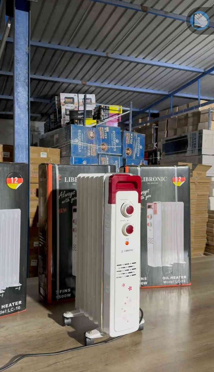 وداعاً للبرد.. استمتع بدفء الشتاء مع "ليبرونيك"!
تمتع بأجواء دافئة وآمنة في منزلك مع المدفأة الزيتية الألمانية من LIBRONIC.
لماذا تختار مدفأة ليبرونيك؟
أداء جبار: 7 ريش حرارية بقدرة 1500 واط لتسخين سريع ومثالي.
أمان كامل: مزودة بخاصية الحماية عند السقوط ومن الحرارة الزائدة.
تصميم عصري: هيكل معدني مقاوم للصدأ مع عجلات لسهولة الحركة.
جودة مضمونة: منشأ ألماني 🇩🇪 مع ضمان حقيقي لمدة سنة.
📍 المواصفات الفنية:
مستويان للحرارة للتحكم المثالي.
أبعاد مدمجة تناسب كل الزوايا (57×30×12 سم).
🔗 اطلبها الآن واجعل شتاءك أكثر راحة!
حجز واتساب*********** أربيل, العراق
