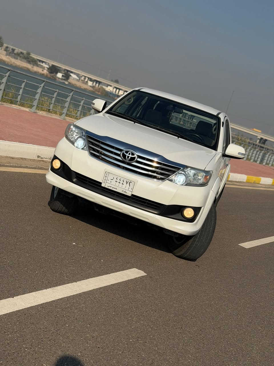 السلام عليكم للبيع تويوتا فورچنر موديل 2014 رقم بغداد مشروع وطني باسمي شرط التحويل 
سنويه مدفوعه لحد سنه 2026
مواصفات SR5
سبعة راكب
ثلات قطع تبريد
محرك 4 سلندر 2700vvt
حساسات خلفية
تحكم مراية كهرباء.
بيها منظومه لايت زنون عالي ناصي
سيارة مكفوله كفاله عامه
ماشيه 225 الف
محرك گير شرط ما مفتوح
مكاني الانبار الرمادي 
سعر سيارة 205  وبي مجال  أي استفسار إتصال ع رقم***********
