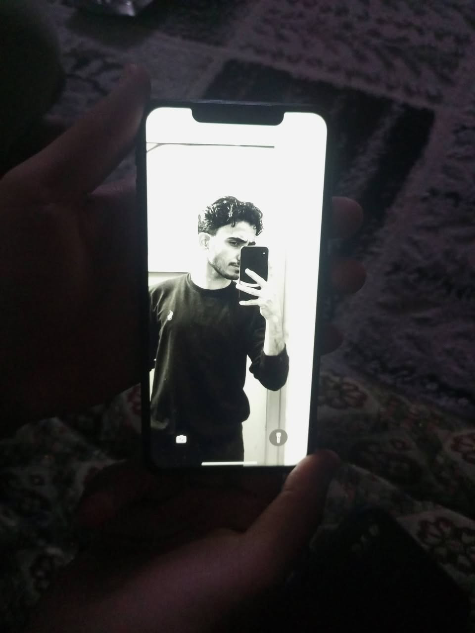 السلام وعليكم                   ايفون اكس ماكس للبيع او مراوس حسب القناعه وحصراً ايفون 
ذاكره 256 بطاريه 100٪ شاشه بلادي الكاميرا الاماميه يوجد بيها رجفه v1 فقط جهاز مال بيت بعد بلادي 
سعر 210 وبي مجال ســيـف ال ولـيـد 
العنوان كركوك 
تحياتي للجميع


**إذا كنت صاحب هذا الإعلان وتريد حذفه لأي سبب، رجاءا أرسل رسالة إلى الدعم الفني**