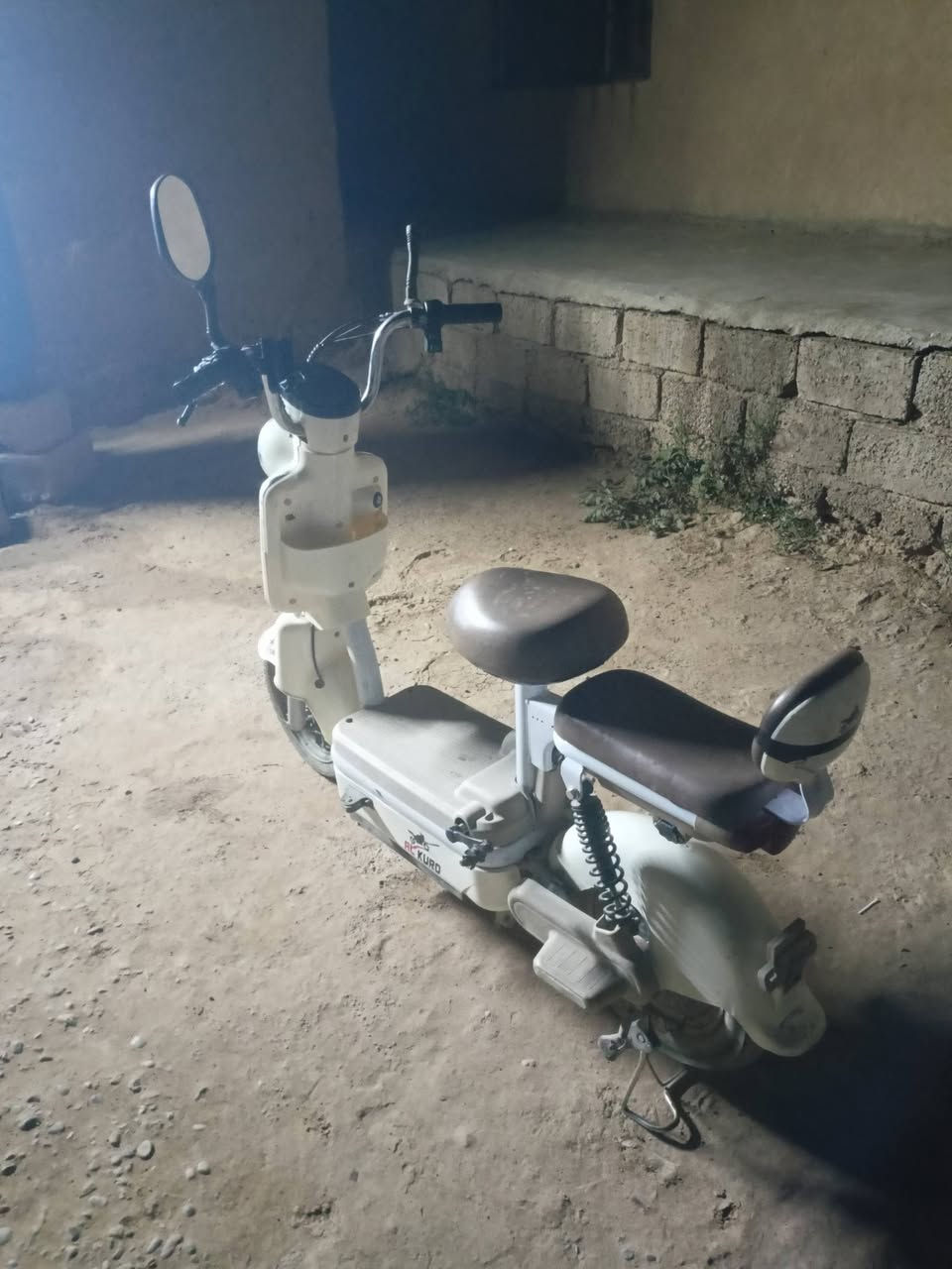 بايسكل شحن 4بطاريات سرعه 99نضيف معا سله جديده ما مشدوده ب سعر 225 وبي مجال للشراي المراسله عل خاص او الاتصال عل رقم***********

