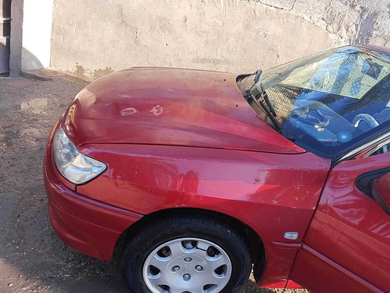 بيجو فرنسي للبيع الموديل 2003 رقم بغداد الجديد 
سيارة جديدة وجاهزه مابيها صبغ السعر 52
 للاستفسار ***********
