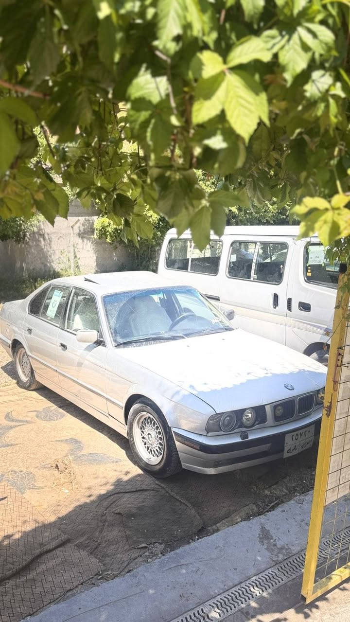 سەرەتا بەناوی خوای گەورە bmw520گیر عادی دەبڵ دیجیتاڵ  سلایت جام کارەبای تەبرید ساردوگەرم هەموی بەشەرت چوارتایە لۆکم بۆبەستوە هەموگیانی لەسەر بیلادە  
*********** كالار, السليمانية
