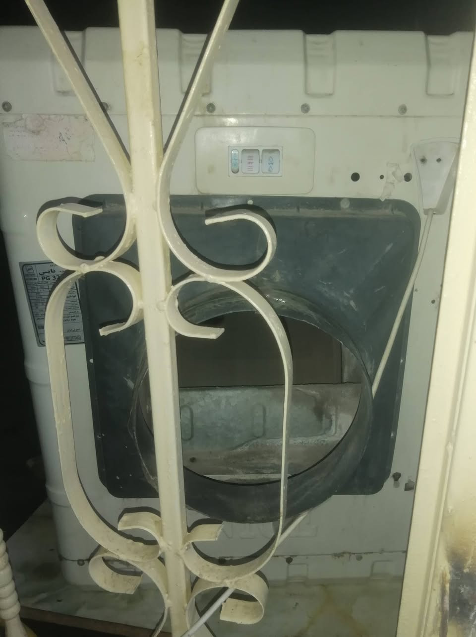 مبرده للبيع شرط شغاله و نظيف السعر ٦٥ او مراوس بمبرده بلاستك كون نظيفه لان اريد اخليها داخل المطبخ


**إذا كنت صاحب هذا الإعلان وتريد حذفه لأي سبب، رجاءا أرسل رسالة إلى الدعم الفني**