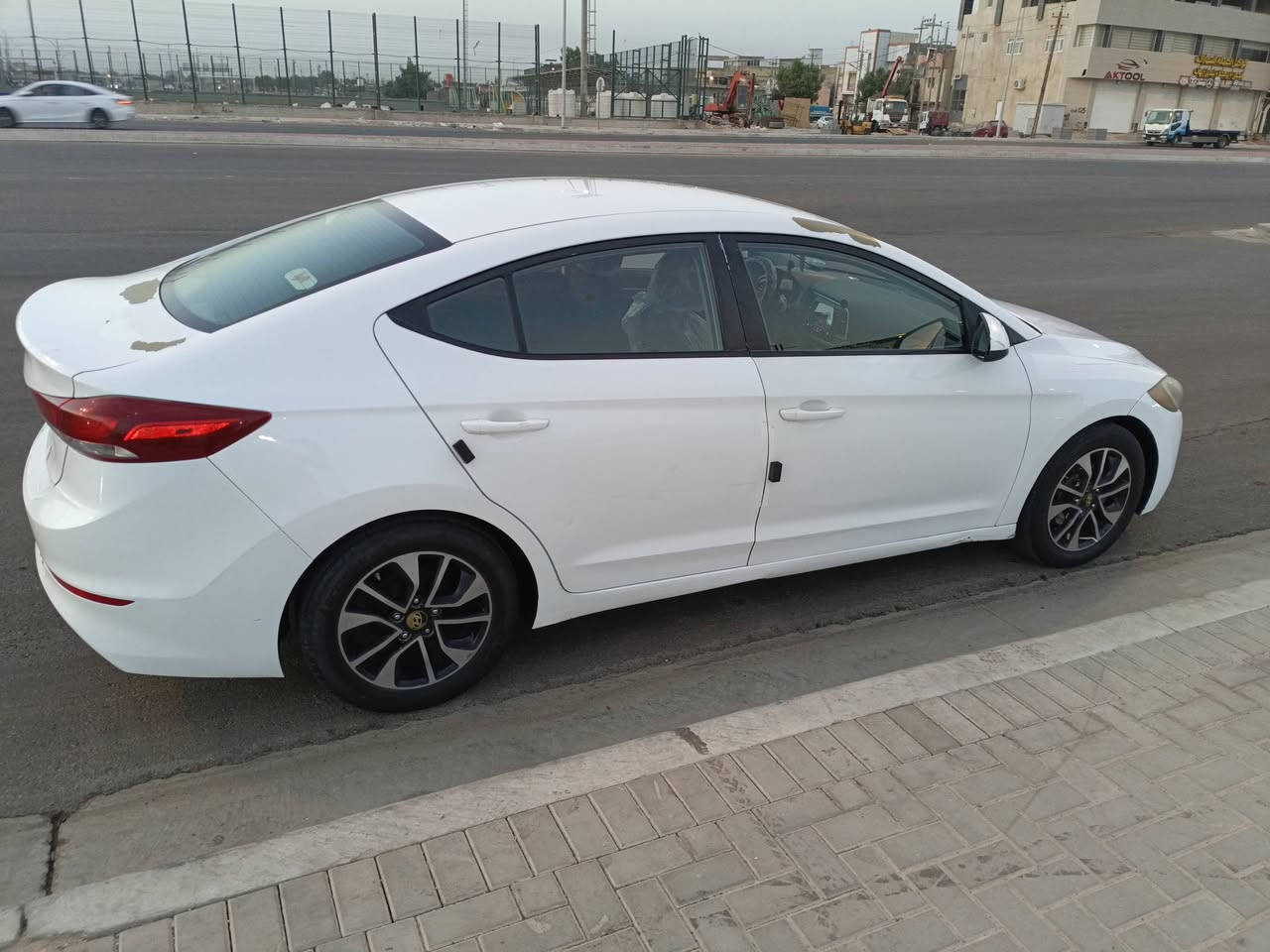 النترا 2018 وارد امريكي ضربة بدون دواخل بالمدگر الامامي الباب الايمن مرشوش صبغ لفل واحد بيهة تنقيص خفيف بالمكينة رقم ميسان 
السعر 110 وبيهة مجال قليل


**إذا كنت صاحب هذا الإعلان وتريد حذفه لأي سبب، رجاءا أرسل رسالة إلى الدعم الفني**