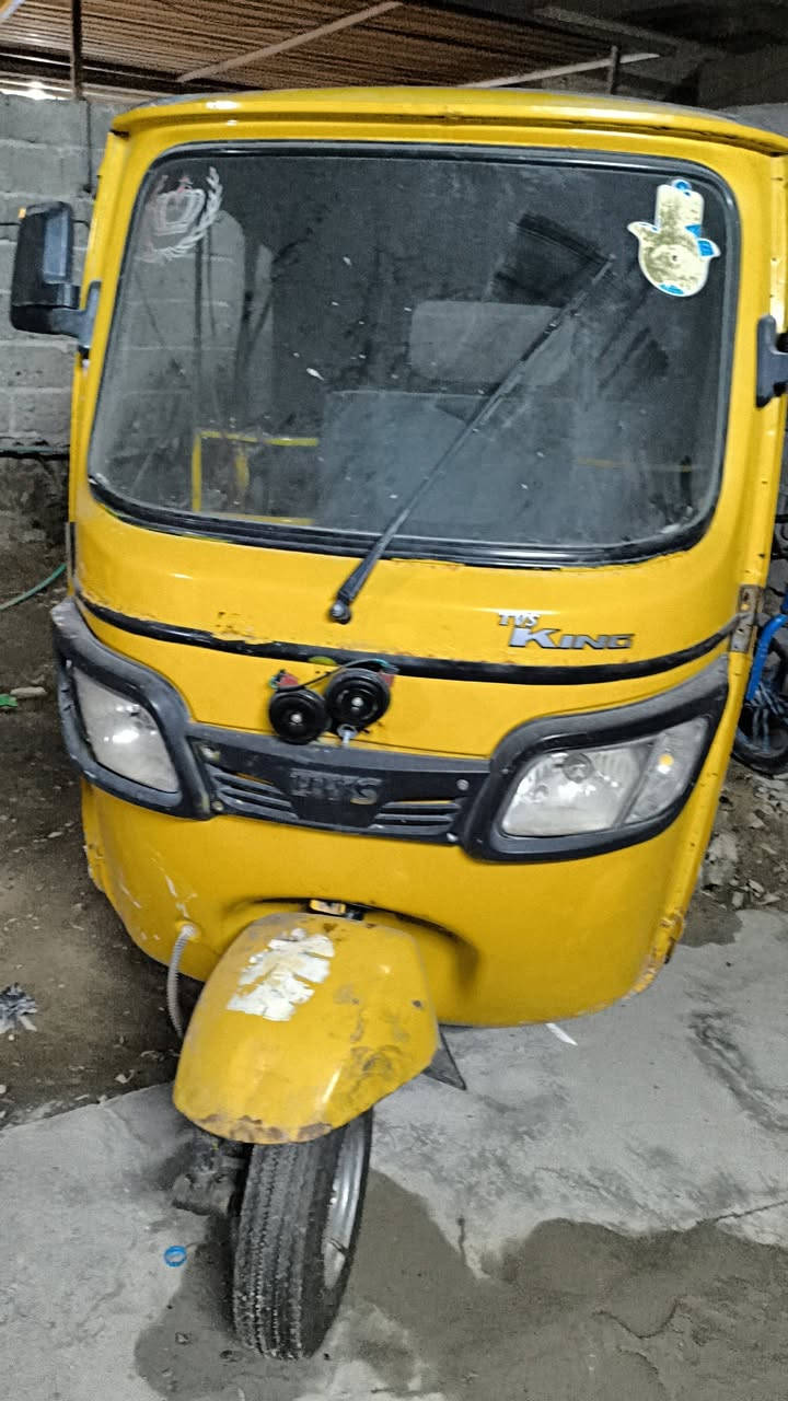 سلام عليكم تكتك تي في اس موديل 19المكينة مجفتة لا تنقيص ولا تبخير وبيهة ضربة بل صفحة مثل ما موضح بل صور بس الاكسل كايم السعر 3300وبيهة مجال الطيبين رقم ***********
