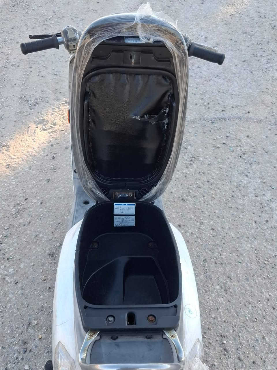 السلام عليكم
 للبيع دراجة بوليسي  نضافة شلعة معدل كلة كفالة العنوان المسيب السعر مليون وبيها مجال للاستفسال :***********
