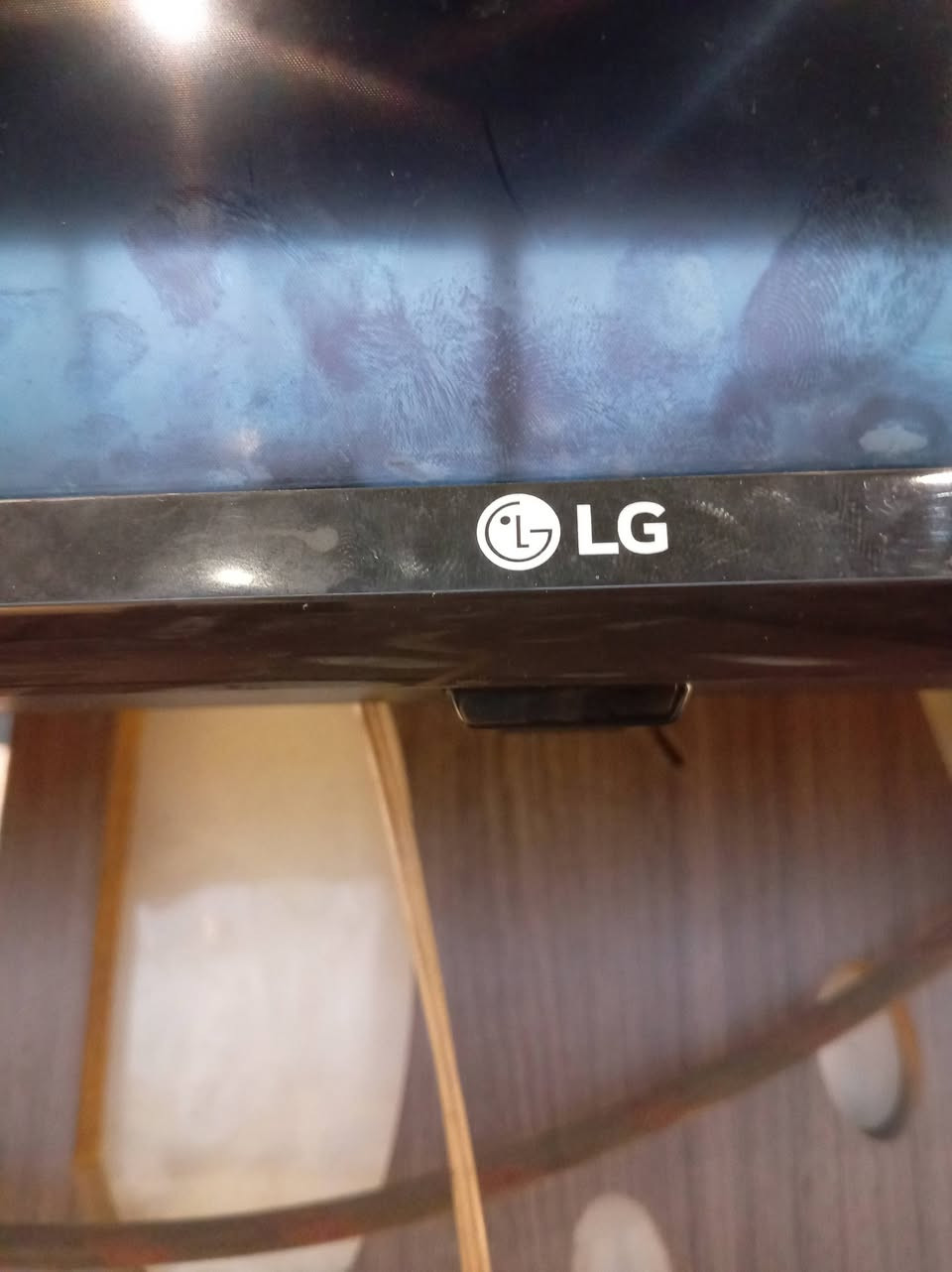 للبيع
الشاشة الأولى: 
LG Dubai
حجم 65
اصدار 2018 
سعر 450 الف دينار 
تدعم استخدام الانترنت

الشاشة الثانية: 
LG 
حجم 55
اصدار 2018 
سعر 400 الف دينار 
تدعم استخدام الانترنت 

للتواصل: ***********
