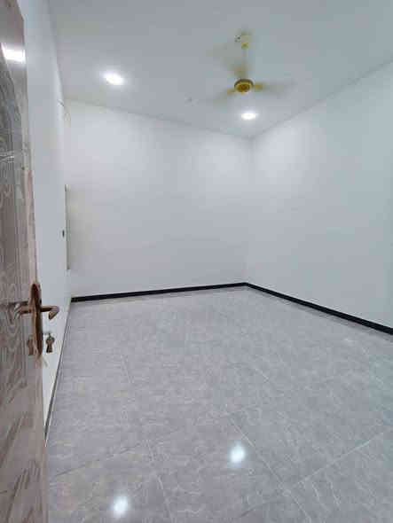 اسعد الله اوقاتكم بكل خير 🌹
***********📞

عن توفر بيت للبيع  🏡
#مساحة  180 متر

طابو زراعي عراقي وكاله ونسخه من طابو
يحتوي البيت على 🌟
غرف نوم 2♦️
ديوان♦️
مطبخ
صاله♦️
صحيات داخلي وخارجي♦️

#البناءجديد  درجه اولى 
منطقه هدوئ
 ومتوفر بيها
جميع الخدمات  ماء كهرباء 
مدارس حكوميه ومدارس اهليه 

#السعر / 95 وبي مجال

#العنوان : بصره ابي الخصيب  
كوت ثويني قريب الشارع  مكان راقي ❤️‍🔥🌷

#البيت مرتب وشغله درجه اولى وفارغ جاهز للسكن 

للاستفسار يرجى الاتصال
على الرقم   ***********📞
