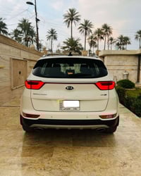 GT. LAIN 2018 خليجي  ماشية 107. Km فقط باب خلفي بيها فول مواصفات  مكان...