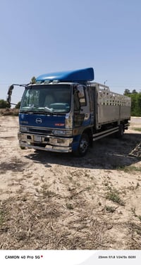 هينو البيع مكينة 80 طول سنةوربع 07732076303