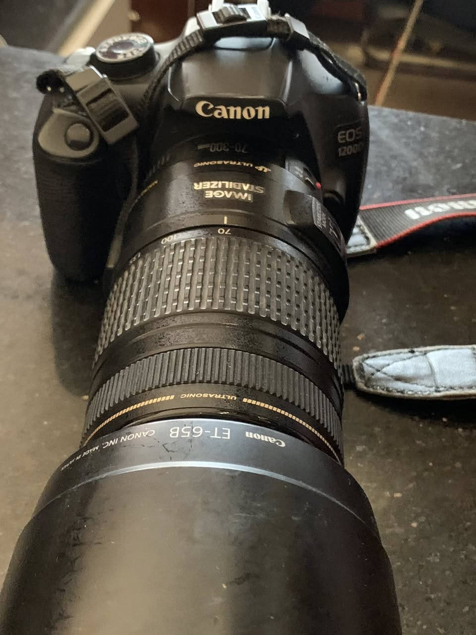 السلام عليكم شباب كامرا كانون D1200 بهالشكل واضحة بالصور وعليها عدسة دبل ستاب ليزر ترهم حتى ع الD5  قيموها بما يرضي الله وياها اكسسواراتها والشاحن


**إذا كنت صاحب هذا الإعلان وتريد حذفه لأي سبب، رجاءا أرسل رسالة إلى الدعم الفني**