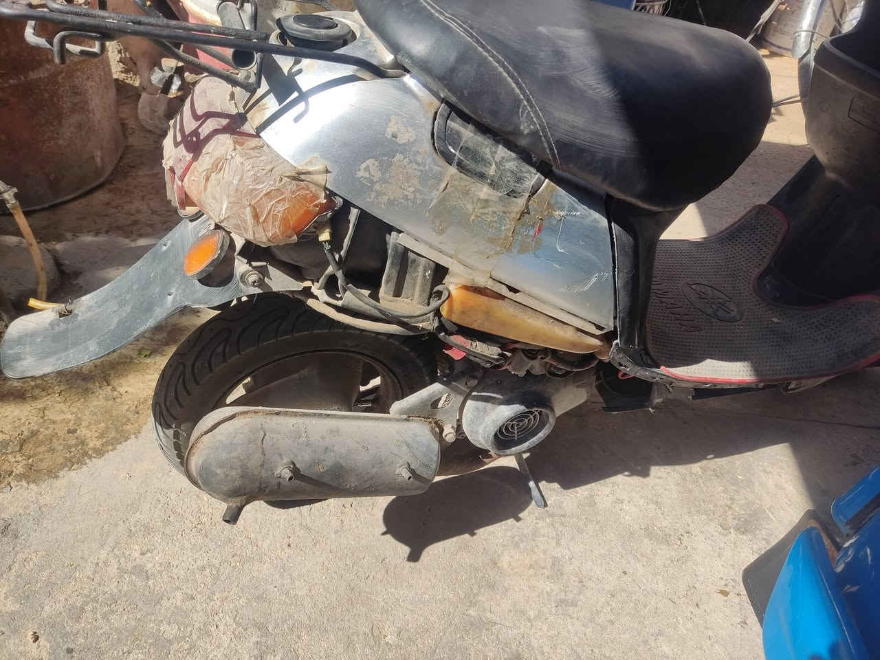 دراجه ستين للبيع 200وبيها مجال حي المهندسين ***********
