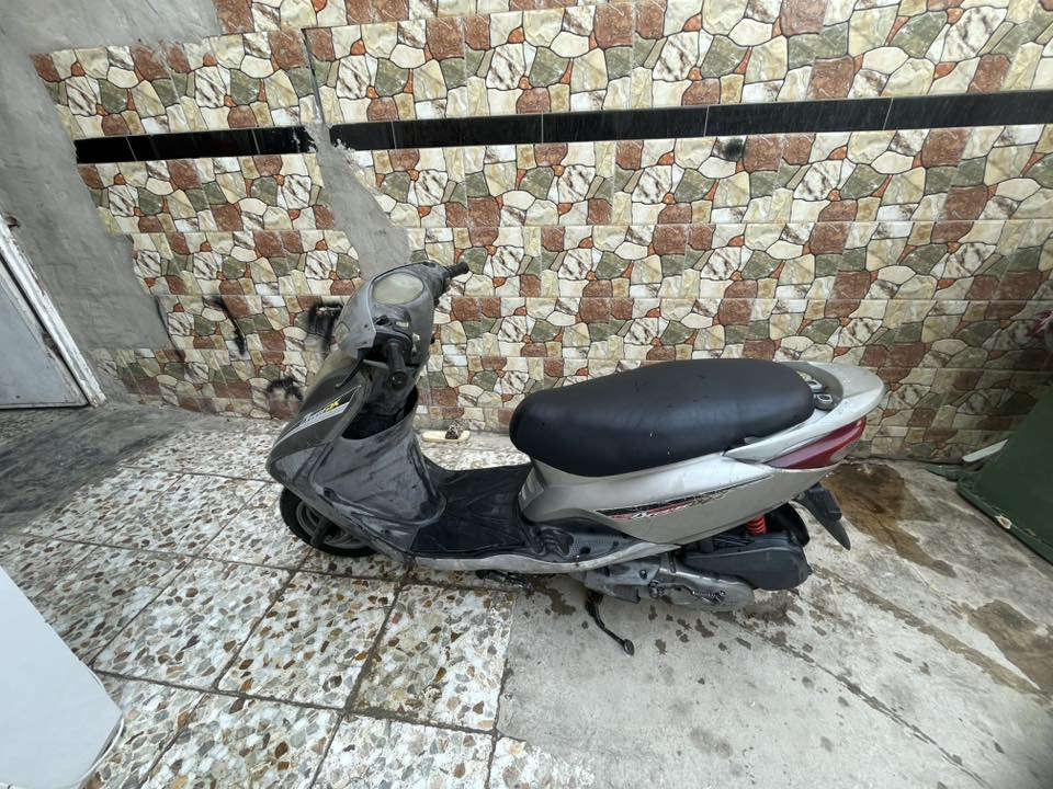 دراجه بريز  محرك مكفول كفرات بلاديه  كابرتر بلادي كلشي على وضع البلادي  ب٦٠٠ مكاني مدينه الصدر ***********
