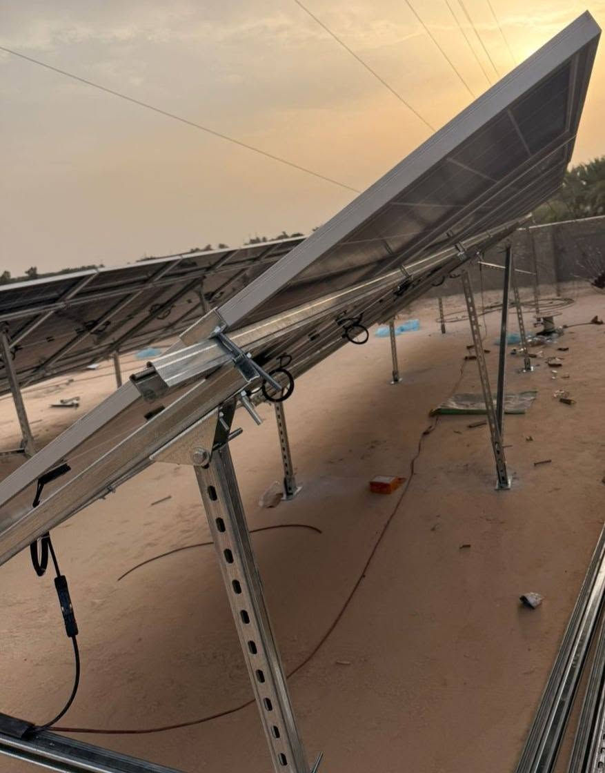 Mk Smart Energy Solutions 
تم بحمد لله تعالى تنصيب منظومه طاقه شمسيه 40امبير 
​"شريككم الموثوق لحلول الطاقة المتجددة. احترافية في التجهيز، دقة في التركيب، وضمان للأداء المستدام.
نضيء حياتكم بطاقة نظيفة."
للتواصل اكثر وللاستفسار
راسلنا على الواتساب 📱
***********
