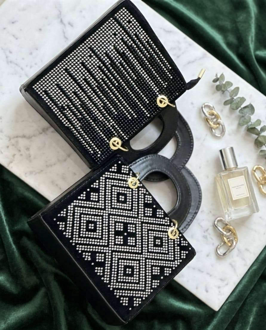 اهلا وسهلا زبائنا الكرام
احذية وحقائب ايات
اليوم وفرنالكم العرض الجنطه ع 5  
الاف فقط كمية خير من الله
+ 
عرض ع الاحذيه هم وفرنالكم الحذاء ب ابو 18 صار 13 قطعتين ب 25 الف
وعدنا عروض بعد هواي تنورنا وتشرفونا
عنوان المحل بغداد الامين الثانيه سوك الشهداء مجمع لؤلؤة بغداد الفرع الثاني مقابيل ازياء حيدر العطواني  
متواجدين بل محل من ساعه 10 صباحا الى الساعه 12


**إذا كنت صاحب هذا الإعلان وتريد حذفه لأي سبب، رجاءا أرسل رسالة إلى الدعم الفني**