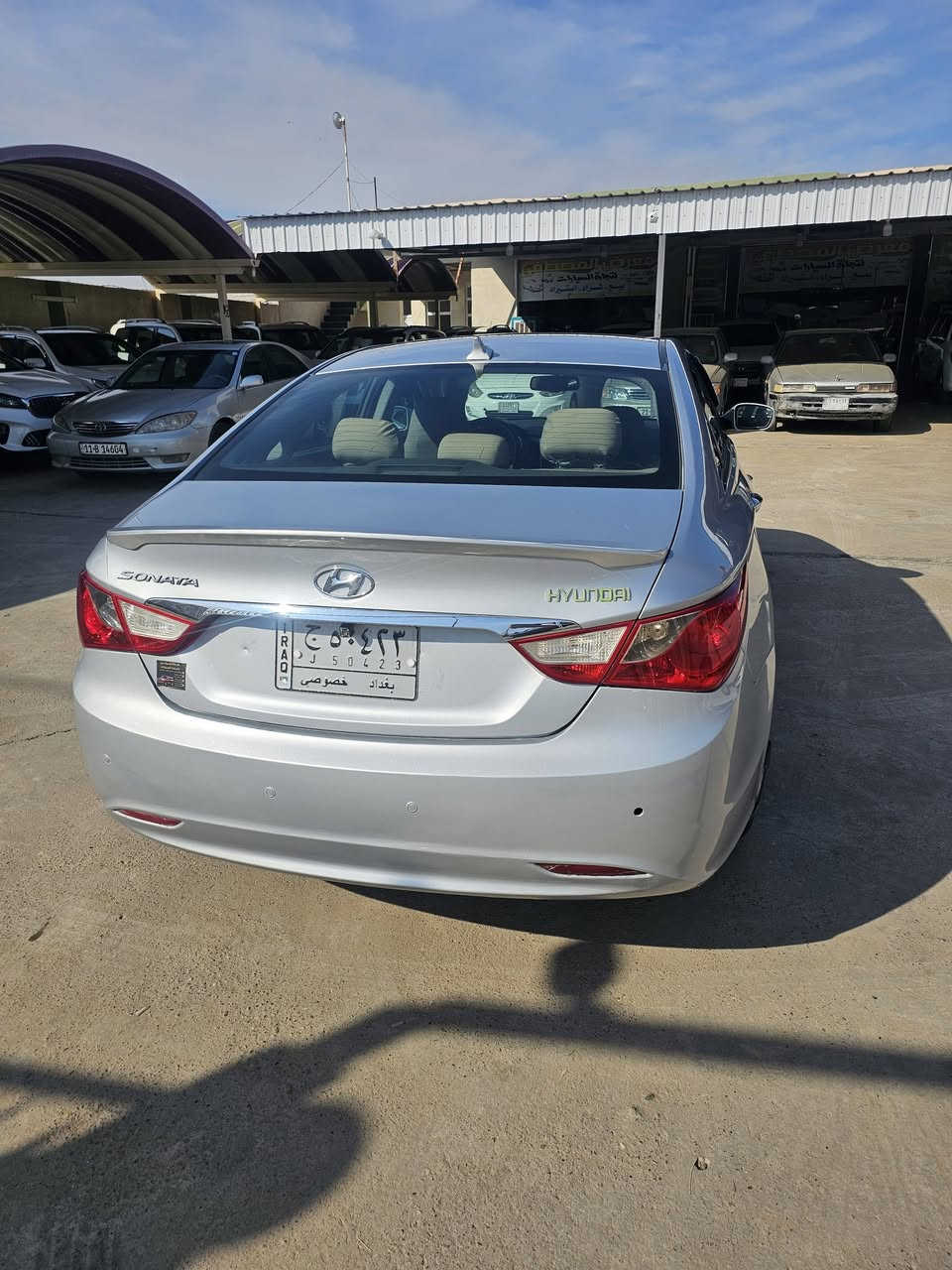 سوناتا ٢٠١١ امريكي كلين بدون ضرر بيها تبديل باب خلفي بلادي بدون صبغ كير ومحرك وصدر جديد رقم بغداد بأسمي السياره فول مواصفات السعر ١١٣ وبيها مجال بسيط استفسار ***********
