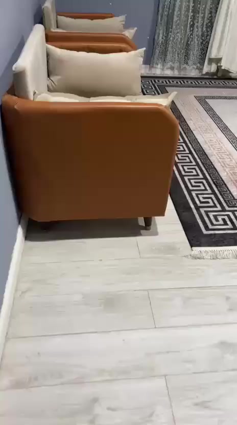 القنفات الصغار قياسههم طول وعرض 110* 75
والكبيره طولها 220 * 110
 تفصال دبل بلوك ثقيل ٣ طبقات  الظهر مالته جلد فصلته ب٧٥٠ واريده ب٥٠٠ وبي مجال 
المكان البصرة حي الحسين


**إذا كنت صاحب هذا الإعلان وتريد حذفه لأي سبب، رجاءا أرسل رسالة إلى الدعم الفني**