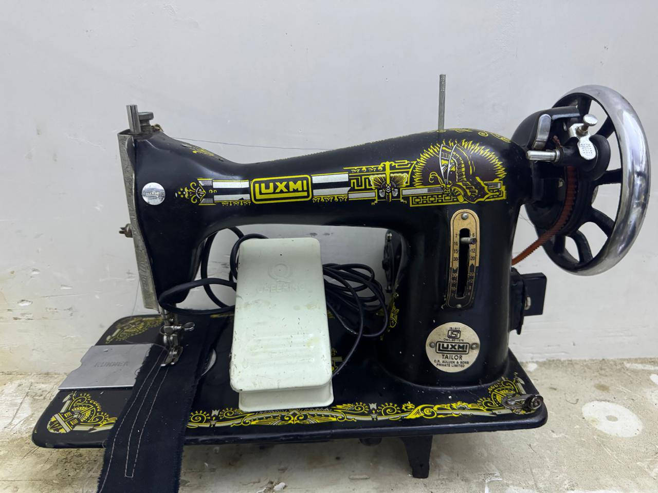 مكائن للبيع نظيفة جدا سعر الواحدة ٥٥ ألف مع التوصيل
***********
