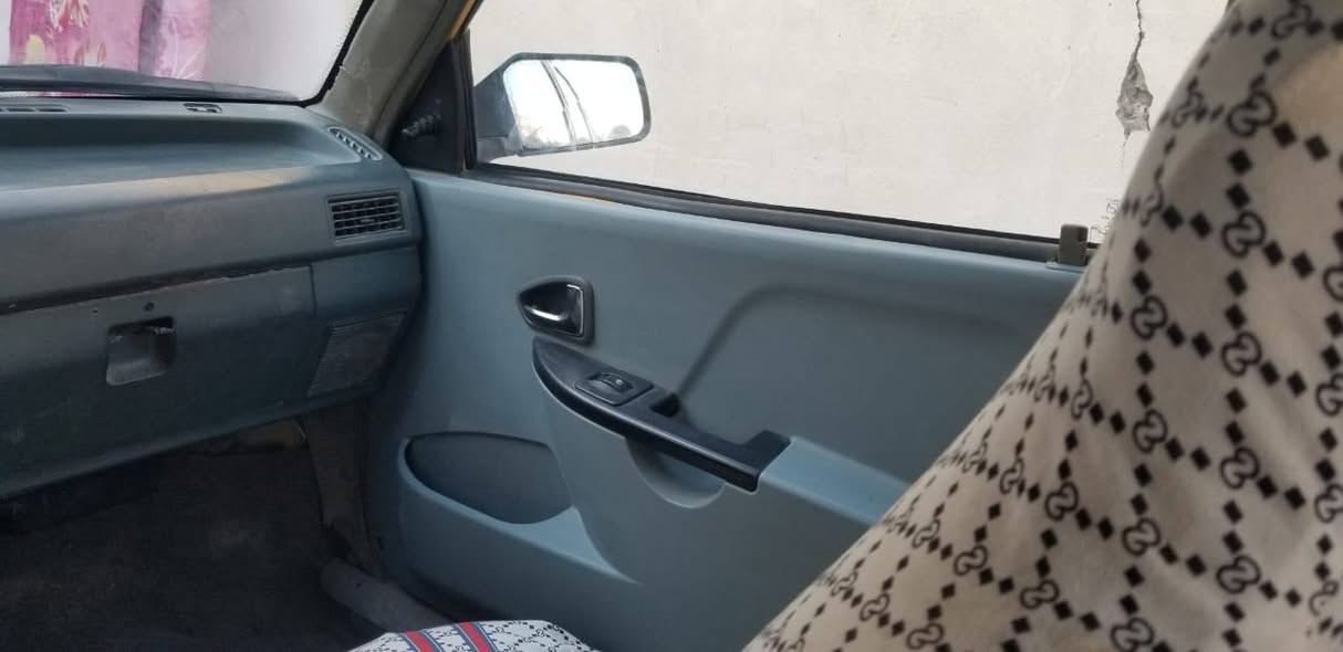 السلام عليكم سايبه للبيع موديل 2011 رقم بصره صدامي بدون راعي سنويه عضم عاج محرك وكير جدد تخم تاير جديد كهربائيّات وحداديه خير من الله مكفوله من الطلب والسرقه مكاني النجف   السعر 9 اوراق وبيهه مجال للاستفسار الاتصال على الرقم ***********
