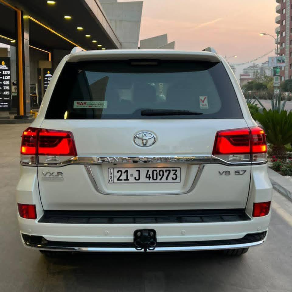 فكسارة VXR موديل 2018
ماشية 86 الف كيلومتر
سياره اخت زيرو بل باکیت
‎تويتا لاندكروز موديل 2018 مواصفات 
‎سياره زيرو شريكه جیهان فول موصفات
‎سياره مكفول كفاله عامه من كلشي
‎حتا دعاميات شرت 
‎بدون صبغ + بدون بارد + بدون شخوط
‎بدون تكحيل + بدون رصعه _ رمل مابيها

‎محرك كير بشرط مامفتوح
‎سنويه كلشي جديد مدفوع 2028

‎فول فول المواصفات  
‎بصمه + تشغیل عن بعد + الانزلاق +كشن جلد + كاميرا
‎  شاشات ايباد بيلادي + 3 شاشات
‎ثلاجه + زينون+ گيج ليزر +الفتحه 
‎+هواء مزدوج + نيظام ايكو سبورت +
‎کشنات ٢ كهرباء _ ٣ دگم 

‎نفسي اليوم / تحويل وكاله حاظر
‎مكان السيارة سليمانية 
للاستفسار ***********

متوزي على بيعة  حيل سعر مناسب
