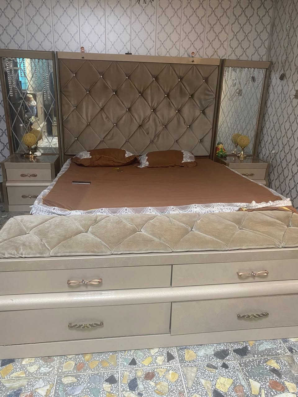 غرفه ضخمهً اريده مراوس ب غرفه انعم منه وغرفتنه مابيه دوشك اريد وحده بيه دوشك


**إذا كنت صاحب هذا الإعلان وتريد حذفه لأي سبب، رجاءا أرسل رسالة إلى الدعم الفني**