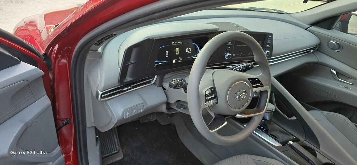 السلام عليكم  
النترا موديل 2024 وارد امريكي 
ماشيه 14000 ميل 
سعرها 143 وبيها مجال 
صور الحادث موجوده 

‭0772 574 9096‬
‭0771 306 2249‬
