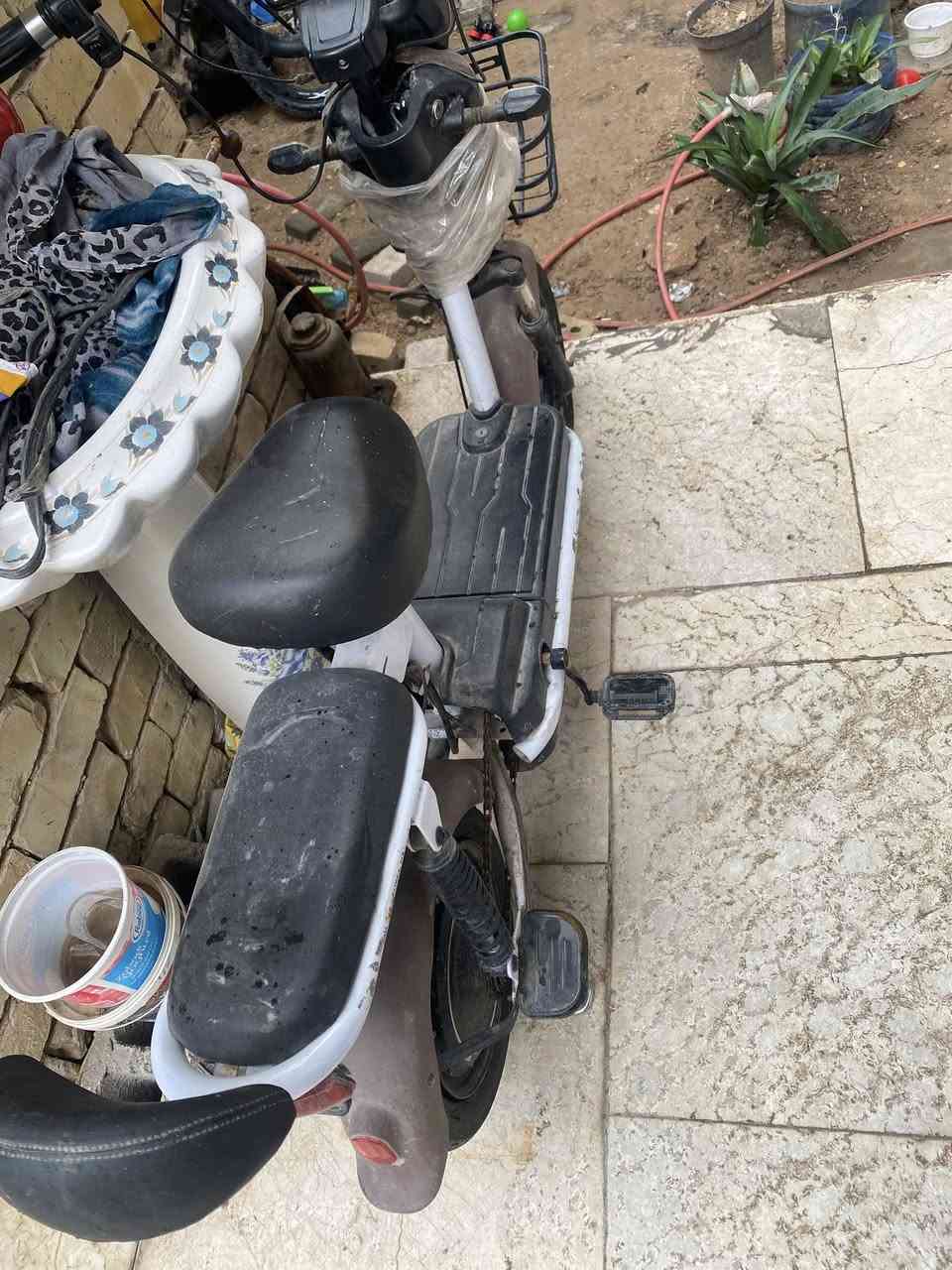 مستخدم قليل بطاريات جدد كلشي شغال مكاني كربلاء رقم هاتف *********** سعر200 او بي مجال قليل
