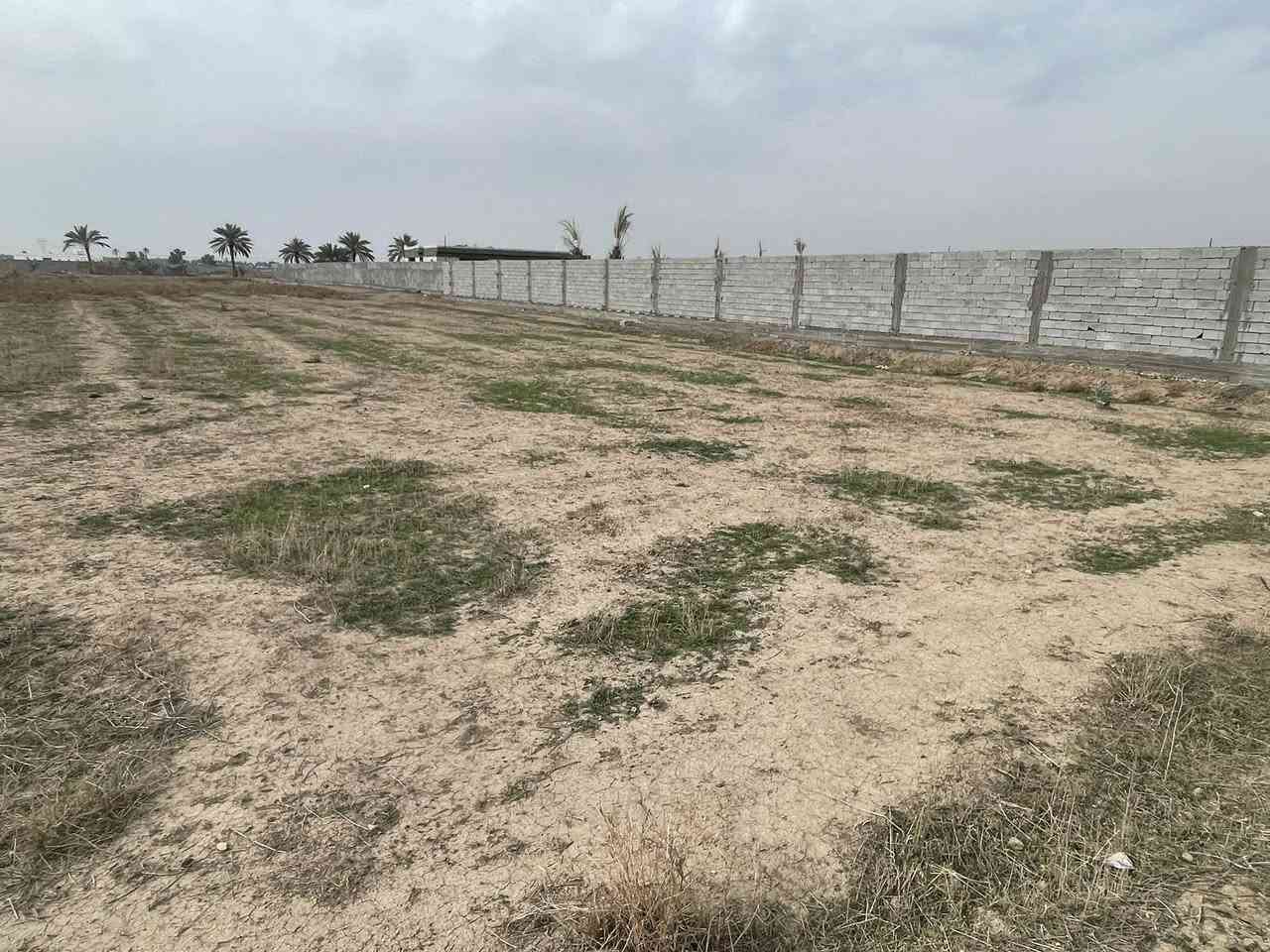 قطعة ارض للبيع المساحة 2دونم ونص العنوان قرب مركز عكركوف متوفر ماء وتبليط للتواصل***********
