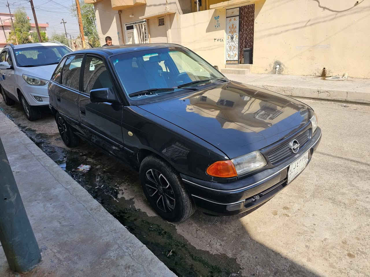 متاح استرا موديل ٩٣ محرك 16 تبريد  بدون صبغ دواير    ودوسات فقط ستيرن بور قفل مركزي تنته رقم بغداد مشروع وطني كاربون بانزين سنويه ٢٧ مكان السياره موصل 
شراي اتصل ***********
