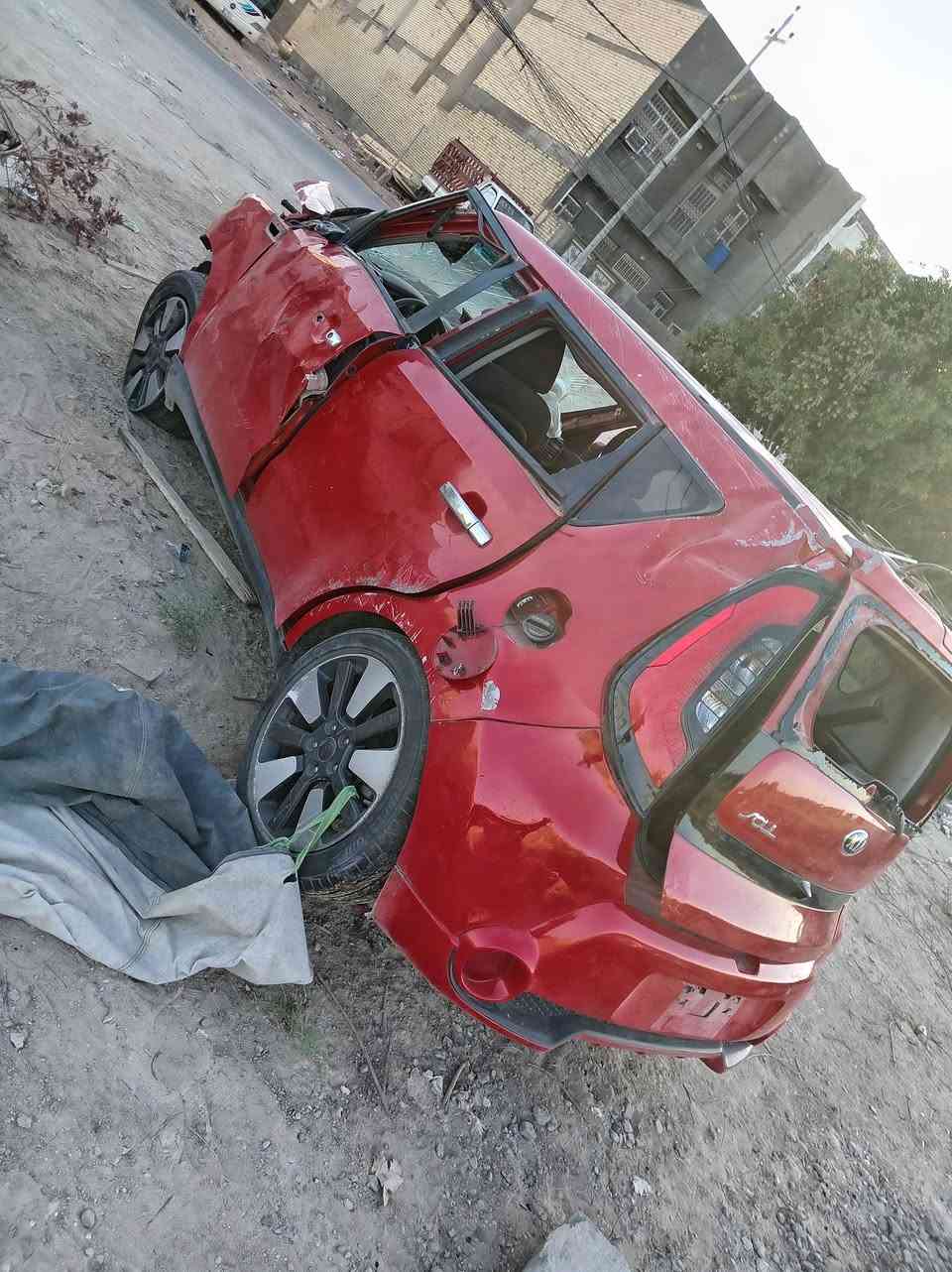 🚗 للبيع

سيارة صالون موديل 2015
رقم إنكليزي بغداد

📍 السيارة حادثة (ضربة أمامية جاملغ)
السايق  سابقاً

🔧 حالياً بيها:
 + صفحة + بجم

⚙️ المواصفات:
فول مواصفات – عدا فتحة سقف – بصمة

📌 البيع على وضعها (حادث)
📍 الموقع: كربلاء

للتواصل خاص او وتساب ***********

