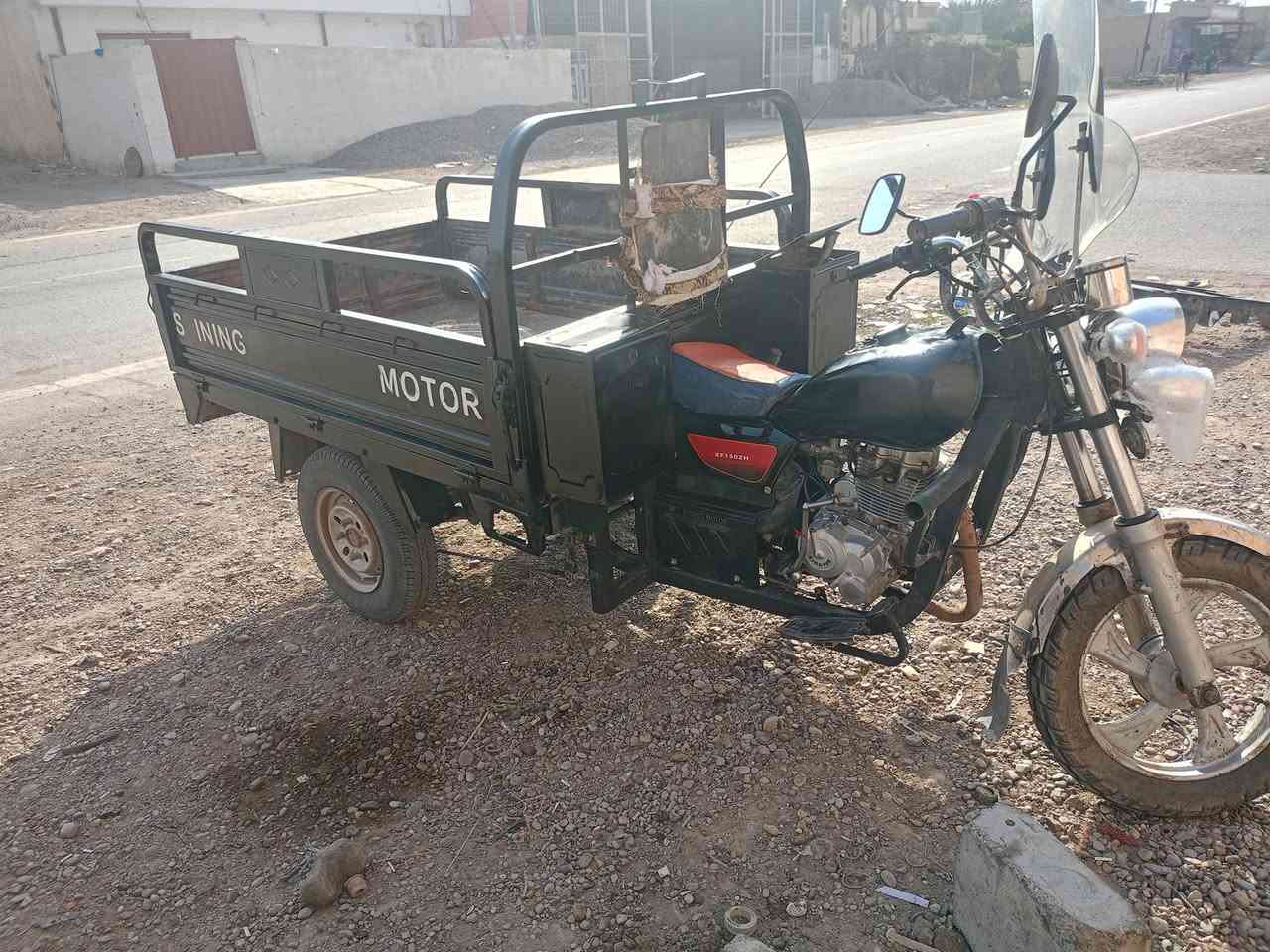 السلام عليكم ستوته شخوان موديل 14اوراق كامله مكاني عوينات الركبه بيها لحيم  الاستفسار خاص او اتصال ***********
