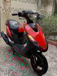 دراجه ماكس عدله من الاخير المكينه مكفوله خير من الله شلعه ومعدل بوشه 5...