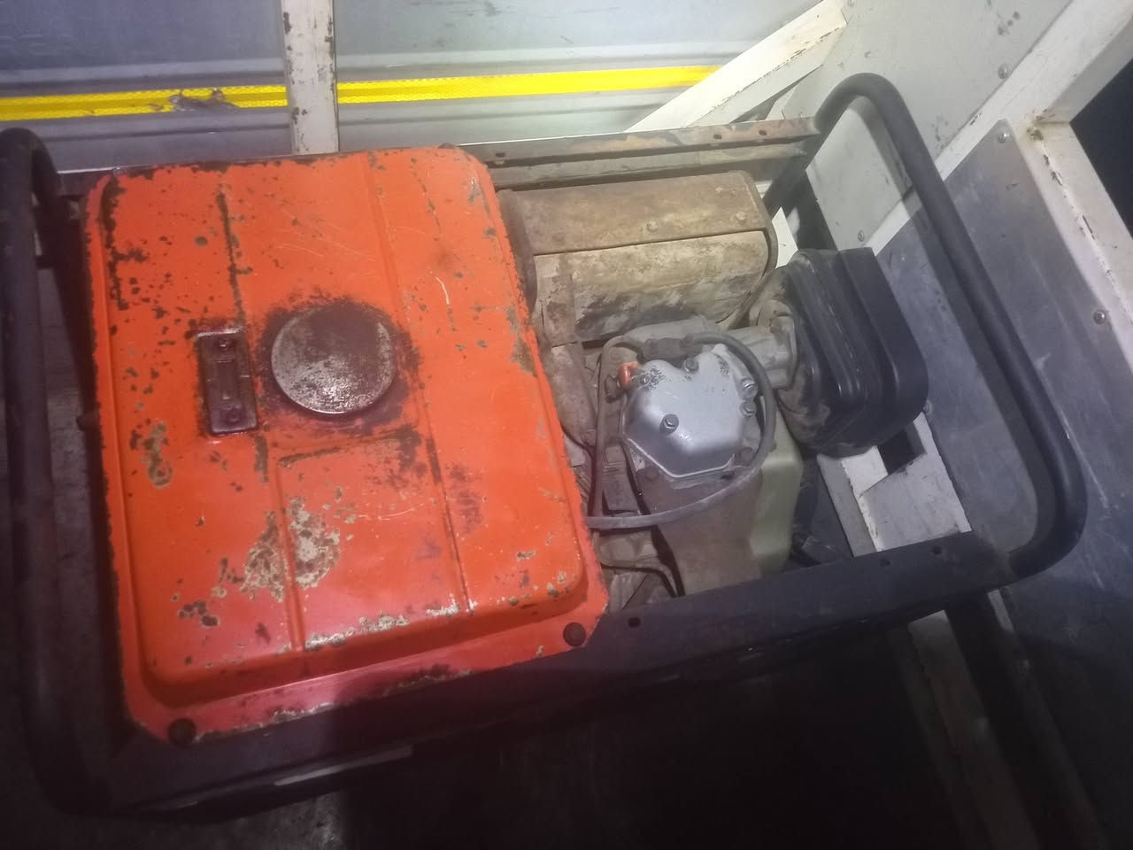 السلام عليكم مولد گاز 5 كيفي 20 انبير بلاديه شغاله عل فحص  راس توليد دبدوب سعر 350 ومضخه غسل شغاله سعر 75 اخت جديده العنوان بغداد مدينة الصدر الاستفسار اتصل *********** او واتساب
