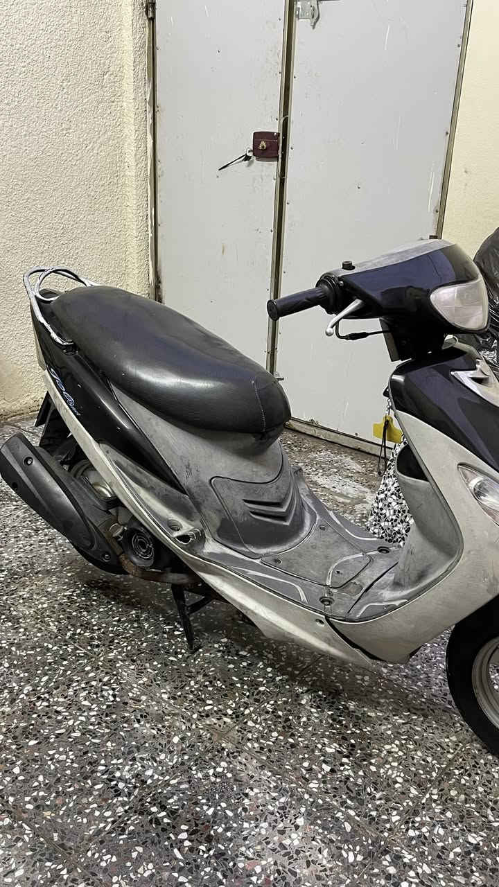 سلام عليكم دراجه ماكس منغولي مديل 2006 دراجه ختم واحد كفرات اصلي مختم دراجه بيها منفيس اوراق سعر ادراجه     550 وبيها مجال حك الجيه  مكان مدينه الصدر رقمي *********** واتساب فقط
