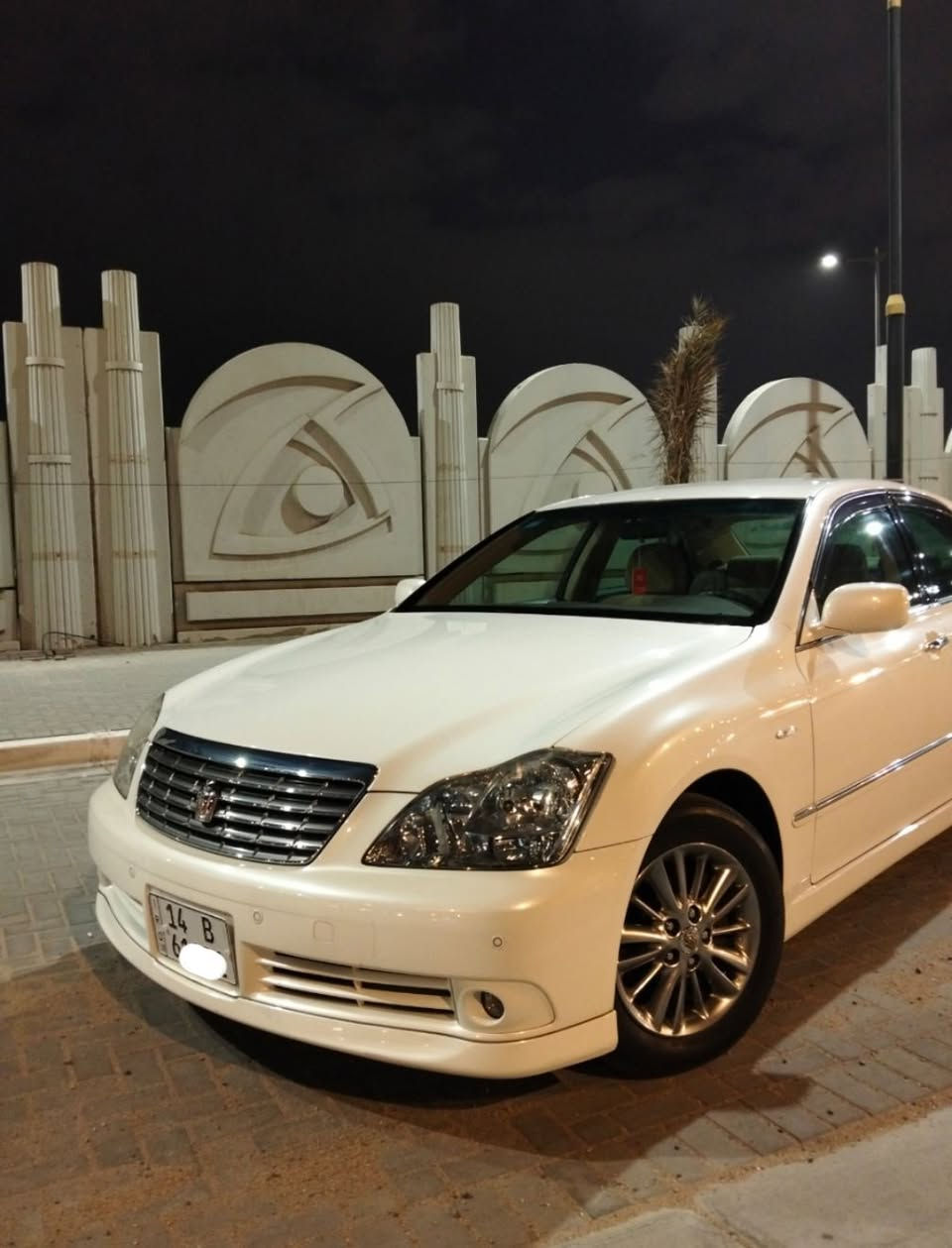 للبيع شاهينه🧿 موديل 2008 اصل دخول جديد وتسجيل جديد مزاد دوله رقم بصره أنكليزي السياره جديده بمعنه الكلمه 💯 ماشيه 78 الف حقيقي 
كفاله من جميع النواحي من الفتح والزلغ والشخط والرصعه والدحجه والكص  والضربه والنقل الجثه والتبديل وصبغ يابان وعراق  والأصوليات
مواصفات السياره 
كريستال أصل 
بصمه رصاصيه
شاصي 182
 ٣دكم بلاد
محرك 3000 .. 6 اسلندر V6
تبريد قطعتين
 برده خلفيه بلاد
6بصمات
 إشارة ترحيب عنده الاقتراب 
مري شفط
كير 6 نمر
 مثبت سرعه 
 داخل بيجي جديد + صاج
لايت دوار
كامره خلفيه بلاد دواره 
 كشنات كهربائيه
شاشه
حساسات اماميه خلفيه
ويل كب نفطي جديد
لحيه أماميه وخلفيه وعتب وجنح خلفي ابلاد مكاني بصره مامتوفر ع النت للاستفسار ***********
