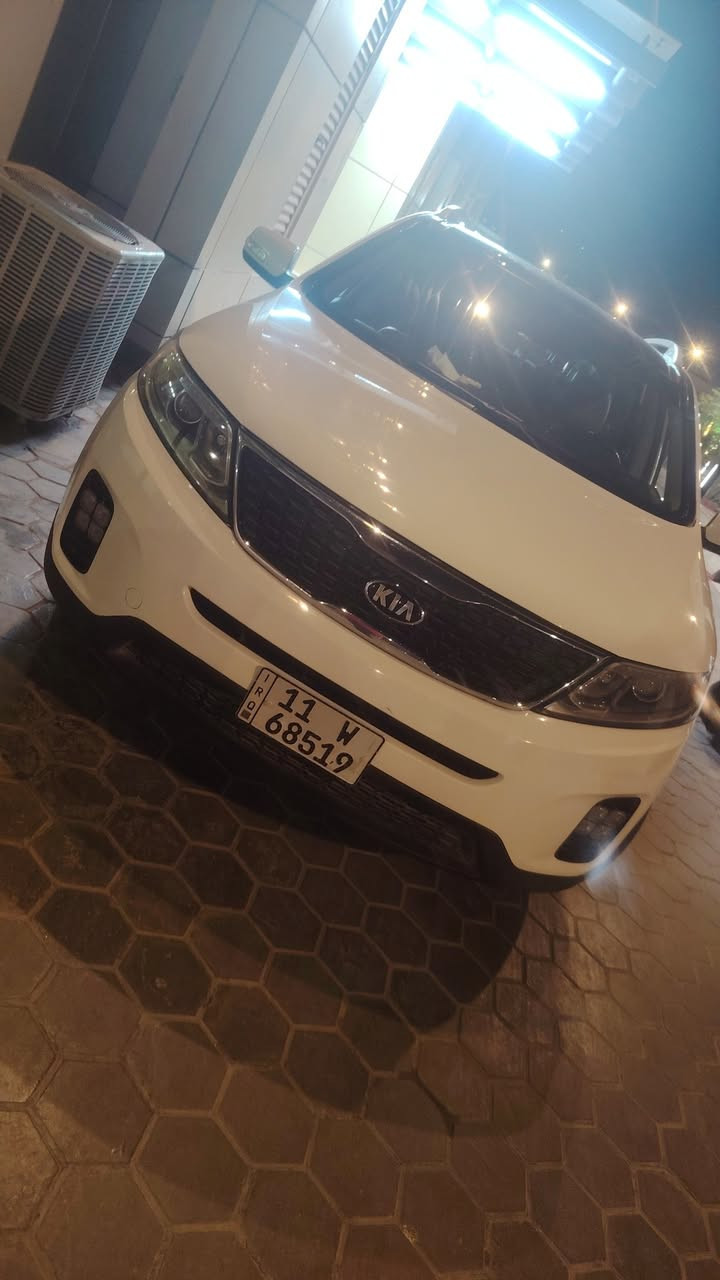 سلام عليكم سورنتو ١٣ شكل ١٥ فول واحد عل واحد بيه ضربه خلفيه جملغت ثنين وقباق الجنطه والباقي مكفول مكين ٦ سلندر مامفترحه السعر ١٥٨ ومكاني كربلاء طويريج  *********** غير متواجد عل فيس
