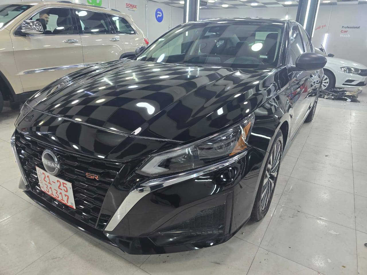 NISSN ALTIMA   SV  2024
السعر  150 $$
اللون  اسود
حادثها جاملغ سكن وبونيد فقط
ايرباك استيرن وتكمه طاك
الدواخل والشاصي مكفوله من الحادث
المواصفات الفئة ال SV 
حساس ضغط هواء الاطارات
رادار امامي + رادار جانبي + توقف ذاتي
شاشه لمس 
كشن شامو
شاشة ذكية + مخرج usb عدد 2 + مخرن taypC 
عداد المسافة :- 42 الف ميل 
لايت زينون + ليد نهاري 
 كشن السائق كهرباء
كاتي تترقم شمالي
 + بصمة تشغيل + تشغيل عن بعد
العنوان كركوك
رقم الهاتف :-  ***********
