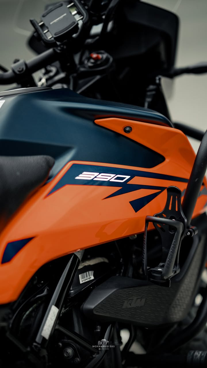 للبيع فقط زيرو مرقم رقم بغداد مميز 
دراجة كي تي ام رحالة . بحالة الوكالة زيرو بدون ولا شخط بعدها بالليبلات 
 KTM Adventure 390
دبل سويج الاحتياط بعدة بالجيس 
حجم المحرك 390 
جامة طويلة استيراد 
درع حديد 
سيباية جنطة بلادية 
جنطة ادفنجر 
درعه مازدا امامي جديد غير مشدود استيراد
قفل سرعة جديد غير مشدود مستورد
ستاند رمبة دراجة حديد امامي خلفي 
تخم ليبل ويل بلادي كي تي ام 
قاعدة رقم بلادية حديد اضاءة زينون مستوردة
سماعات بلوتوث للخوذة جديدة بالكارتون
شاشة جي بي اس وكار بلاي امريكي حجم 7 انج استيراد 
سبري بخاخ منظف زنجيل ومانع زنجار لوكي مولي
فرشاة تنظيف وتزييت زنجيل اصلية 
سبري بخاخ لوكي مولي منظف ومزيت نظام البريك 
دراجة جديدة بمعنى الكلمة مال جناية دراجة العمر 
مسستمة سستم كامل بلادي كلة من امازون 

الـسـعـر : 8,900,000 مليون 

اي تفاصيل راسلني وبخدمتك


**إذا كنت صاحب هذا الإعلان وتريد حذفه لأي سبب، رجاءا أرسل رسالة إلى الدعم الفني**