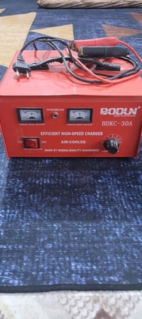 دريل بوش • شاحن بطارية ٢٥ • النجف الميلاد