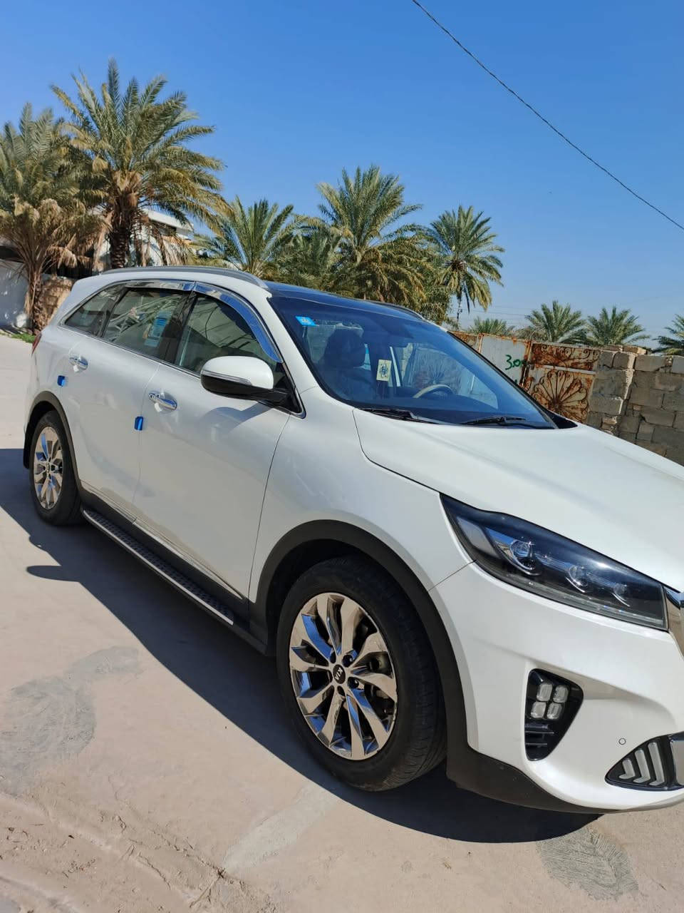 سلام عليكم.. 
‏كيا سورنتو موديل 2018شكل 2020
‏خليجي مكفولة كفالة عامة
‏السيارة ماشية 77
‏رقم السيارة بغداد بأسمي تحويل ثاني يوم 
‏مواصفات السيارة 
‏بصمة
‏بصمة ابواب 
‏مكينه 6سلندر 3500
‏كير 8 نمر
‏7راكب
‏بانوراما
‏3قطع تبريد
‏شاشة كبيرة 
‏جنطة كهربائي شفط
‏كشنات كهربائية 
‏بردات تضليل خلفية 
‏نظام ترحيب 
‏يدات نيكل 
‏علامات دوسة ضوئية
‏ويل كروم 19
‏اشاير بل مري + مري شفط 
‏تحكم ستيرن جهتين 
‏لايت زنون عالي ناصي 
‏حساس امامي خلفي 
‏لايت ثلاث عدسات 
‏دبل شباك نيكل  
‏مكان السيارة ديالى (خان بني سعد) 
‏سعر السيارة ( 255) 
‏رقم الهاتف (***********)
متواجد واتساب
