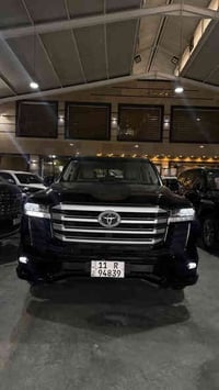 لاندكروز 2024 ليمتد  مغلفة نانو سيراميك  مكفولة كفالة عامة  بصمة  فتحة...