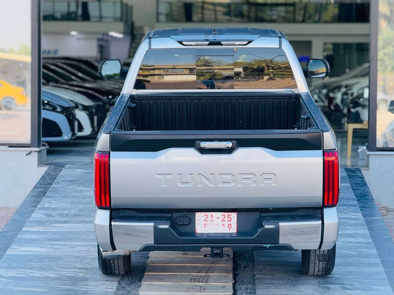 تندرا ٢٣ رقم سليمانيه باسمي باب قصير بدي طويل المسافه المقطوعه ١٨ ألف قابله للزياده مراوس بسياره حسب القناعه فقط مراوس مكان السياره ديالى بيها فقط باب البدي مبدل بلادي *********** غير متواجد ع الفيس
