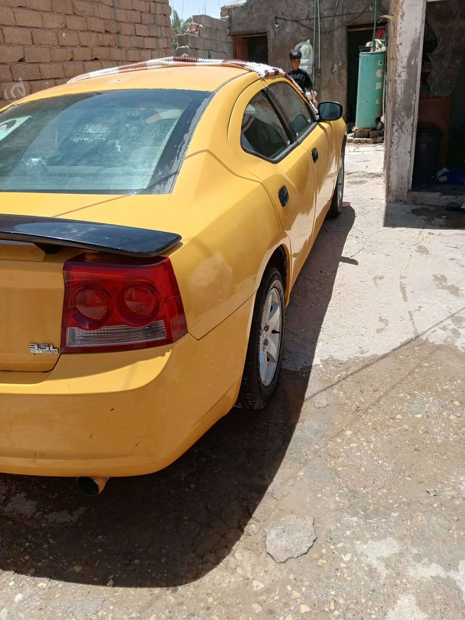 ترهم بيع او مراوس سعر 95 وبيه مجال لشراي مكاني واسط الكوت *********** /*********** 
سلام عليكم چارجر 2010 اصل مكينه 3500 مكينه كير كسن جدد تخم تاير جديد حداديه صدر خير من الله رقم انبار نكليزي هزه جديده سنويه ل2027 تحويل ثاني يوم صبغه جديده فول كشنات كهرباء كاعيه جلد تبريد خير من الله حادثه جاملغ خلفي اليسره وباب خلفي فقط بدون دواخل شرط ترايك مفتوح وعلي دينار ماذب عليه خير من الله
