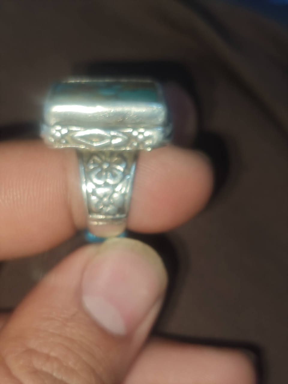 سلام عليكم شباب للبيع مكاني بصره 
توصيل ماكو رقم الهاتف ***********
سعر 75 قفل شباب مو شرعي لا يدخل خاص
